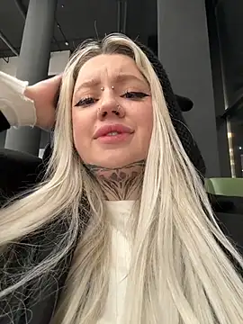 chiibi (F young) - Slobbery dildo sucking