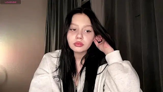 raquelshusband (F teen) - sexy dance stroking my body