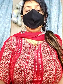 cute-tanvi (F milf) - Oil on ass