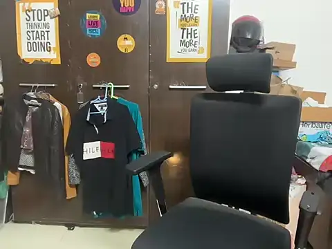 cuteankitv (Ask my age) - 500