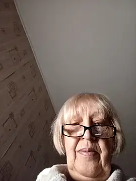 Webcam Model (Anatolia5961)  is live.Free join now!