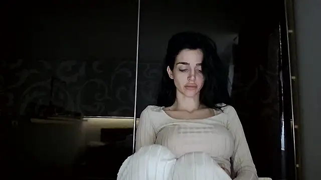 gglingeriee (F young) - 150 tkns = 1 hour lesbian OR couple vid