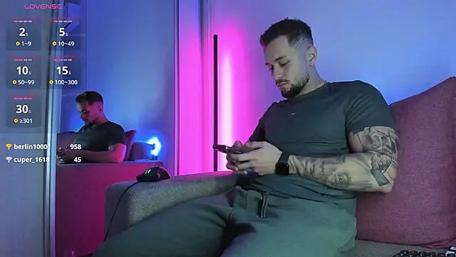 nicholasX1 live sex cam