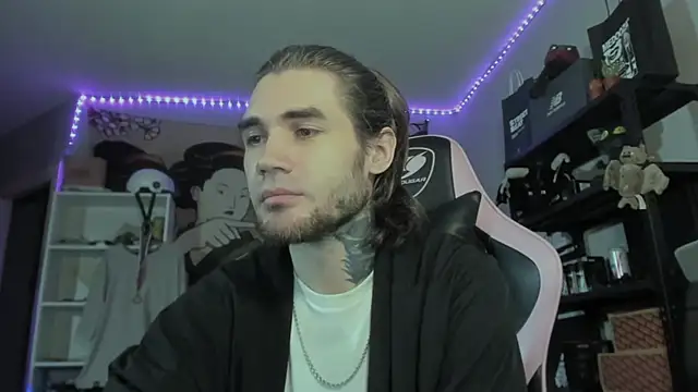 otiebis - Otiebis's free webcam - UK Sex Cams