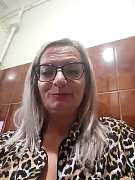 ladytouch (F milf) - 👅Tease me 💗Love me 😈Drive me crazy 💦