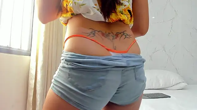 jackandrosse_ (F young) - show pussy 🥵