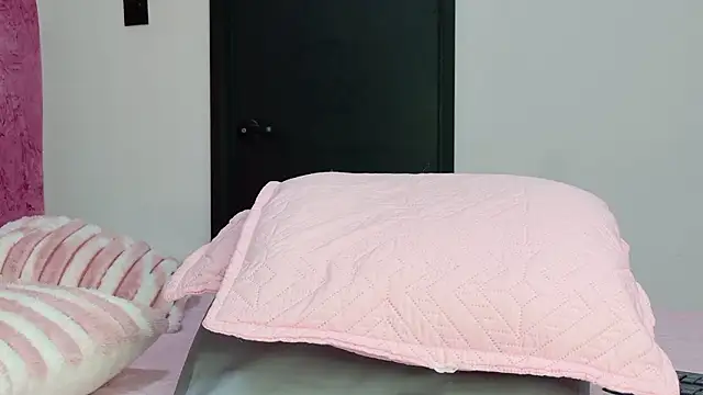 kendal_rossi live sex cam