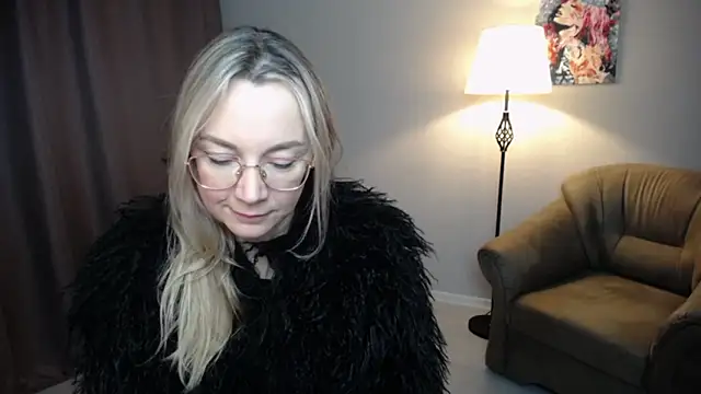 ava_elior - Ava_Elior's free webcam - UK Sex Cams