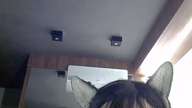 skinnykitten (T young) - smile😊sorrir