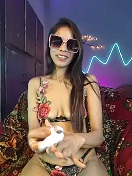 ivy_the_goddess - Ivy_the_goddess's free webcam - UK Sex Cams