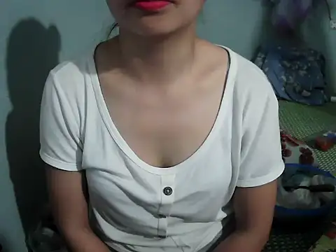 ana_2023 (F milf) - finger in the anus