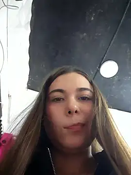 rapunzel069 (F young) - show ass + oil + Spank ass 15x 🍑👋