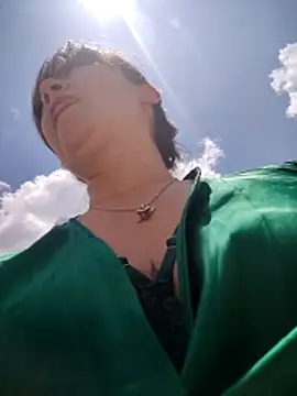 tata_sanz_ (Ask my age) - Play pussy shhhh