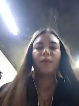 Webcam Model (rapunzel069)  is live.Free join now!