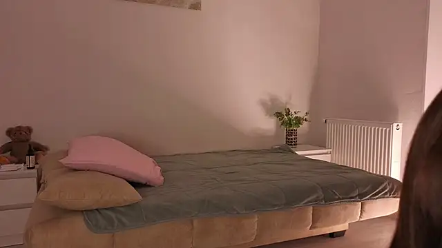 realmissa (F teen) - Take off your short, spread ass, bb 😈🍑