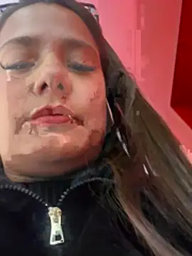 Webcam Model (Pretty__Milf)  is live.Free join now!