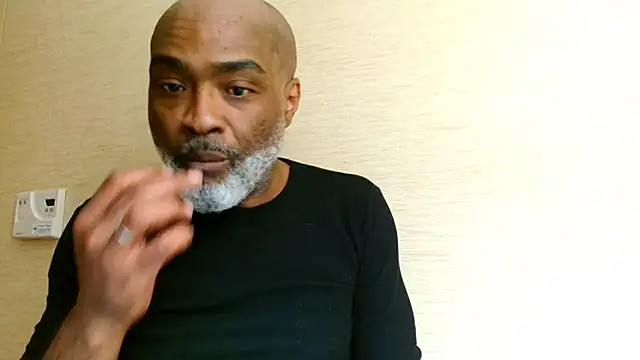 sinnernoir (M mature) - bath/shower with me