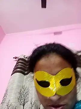 gullapi - Gullapi's free webcam - UK Sex Cams