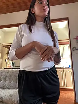 Webcam Model (Aleska_Miami)  is live.Free join now!