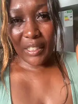 Cardiebae89 live sex cam