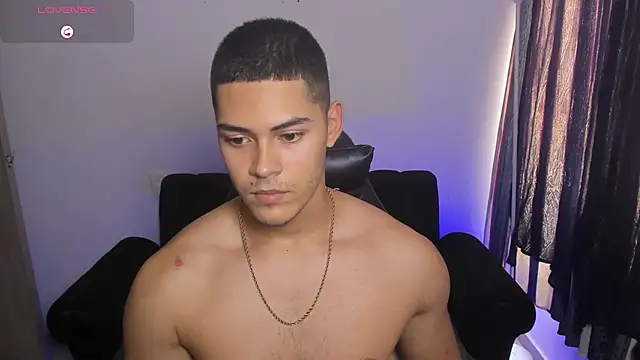 iamdylan777 - Iamdylan777's free webcam - UK Sex Cams