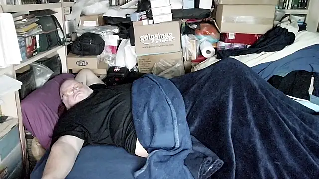 hadeszeuss2 - Hadeszeuss2's free webcam - UK Sex Cams