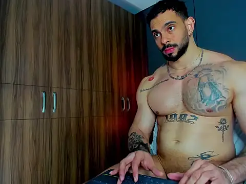 massimo_visconti - Massimo_visconti's free webcam - UK Sex Cams