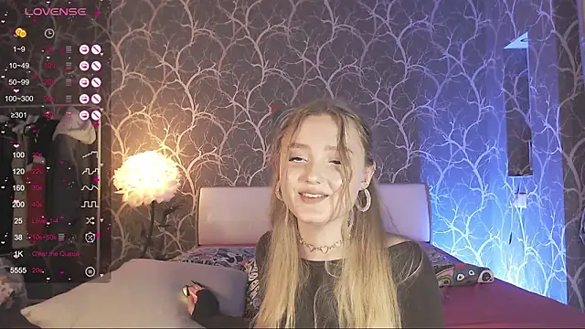 miamiameow - MiaMiaMeow's free webcam - UK Sex Cams