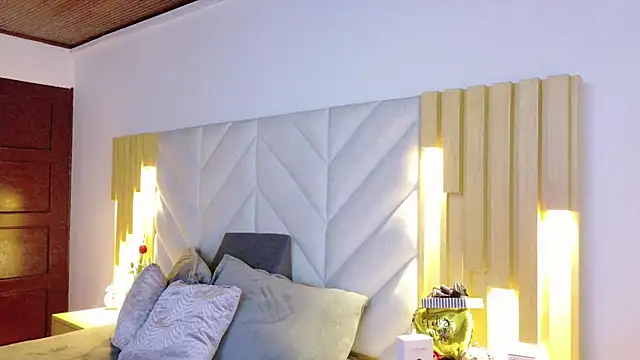 anaise_latif (F young) - A dirty blowjob to a black cock 👅🍆🤤