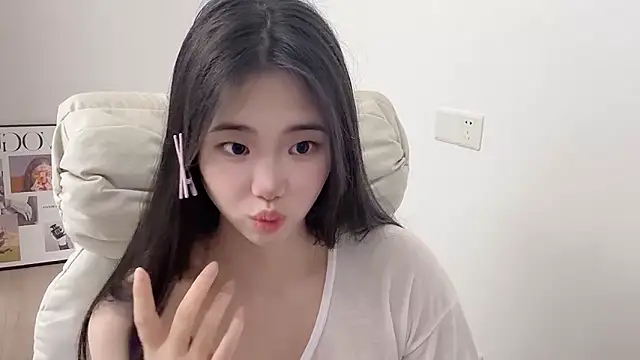 suki-1 (F young) - Have a nice day.