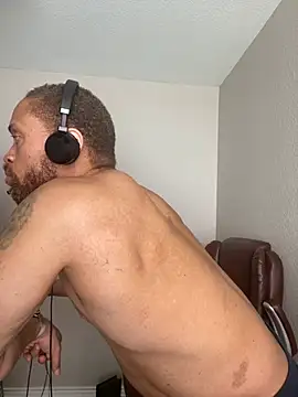 fathero1time (M mature) - 4000 Tokens and I bust this nut 💰💰💰