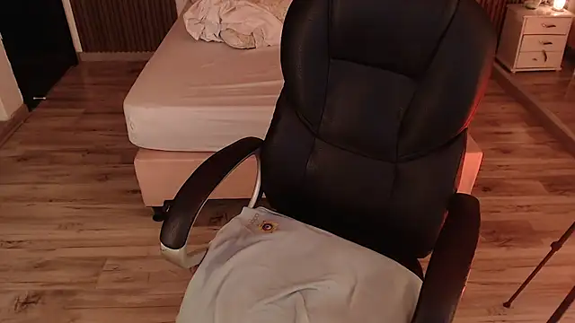 sam_mansson66 (F young) - blow job + control lush 1 min