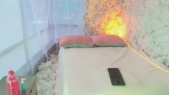 aaron_fordd (M twink) - Dildo in ass 😏💧