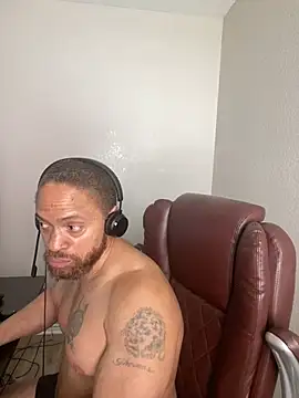 fathero1time (M mature) - 4000 Tokens and I bust this nut 💰💰💰