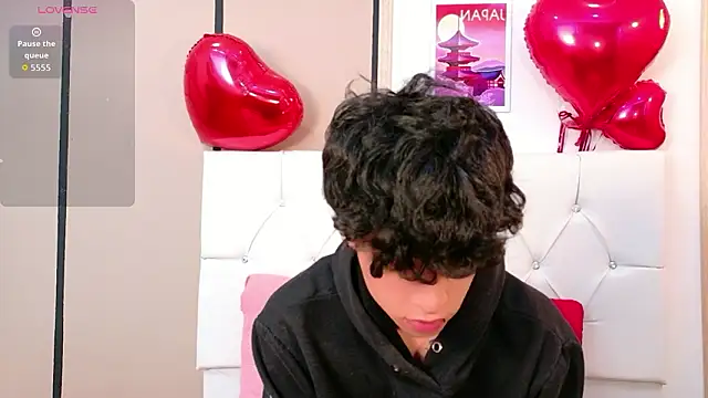 axel__evans - Axel__Evans's free webcam - UK Sex Cams