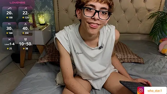 matty_sparkk (M twink) - a sample of my feet very close up