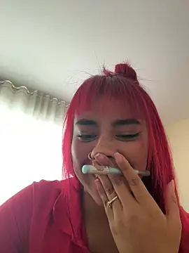 juliethademon_ (F teen) - My friend kisses my vagina