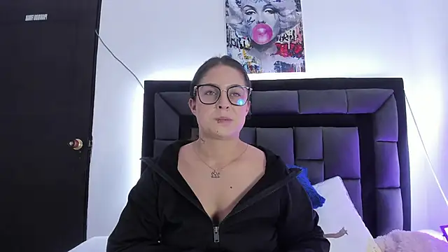 mia_fox4 (F young) - lick breasts + oil 😏