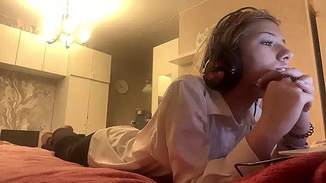 ladyfoxlove - LadyFoxLove's free webcam - UK Sex Cams