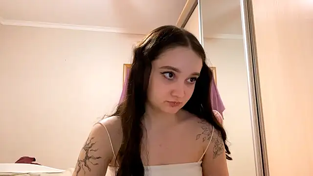 trulaphay - TrulaPhay's free webcam - UK Sex Cams