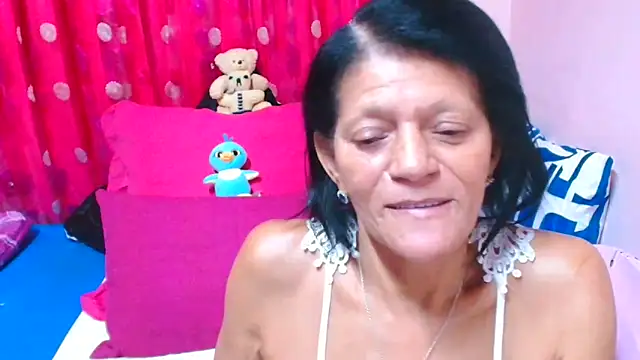 sluttyroxy - SLUTTYROXY's free webcam - UK Sex Cams