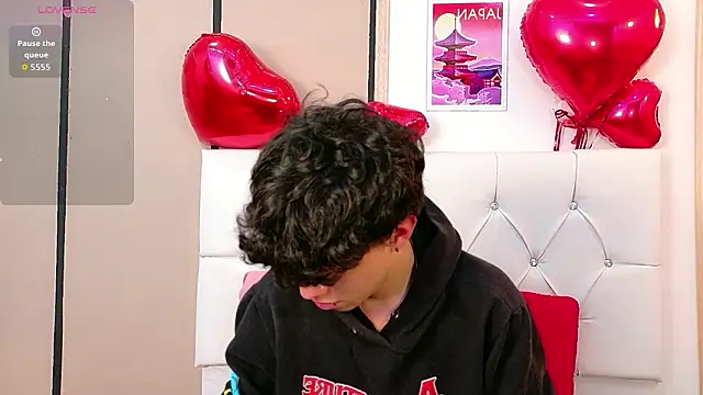 axel__evans - Axel__Evans's free webcam - UK Sex Cams