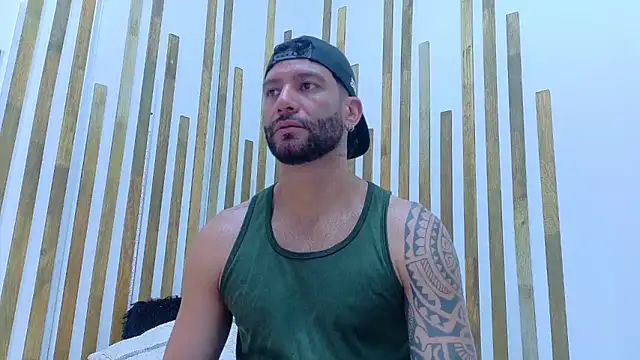 yorbymaxx - Yorbymaxx's free webcam - UK Sex Cams