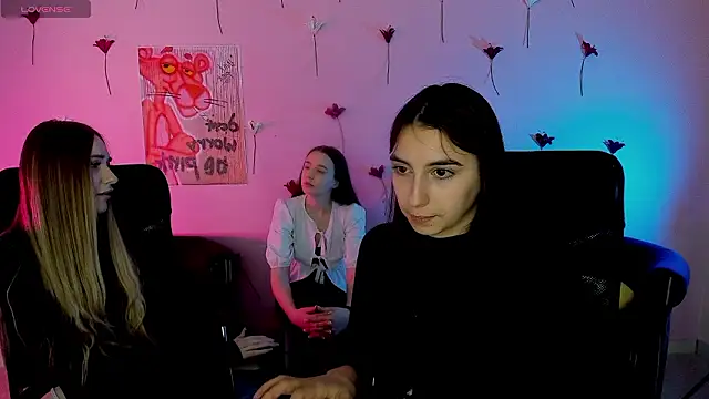 leslie_bird - Leslie_bird's free webcam - UK Sex Cams