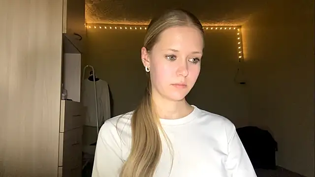 zaidaschwarten - ZaidaSchwarten's free webcam - UK Sex Cams