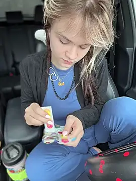 Cutiepiespanks's live cam