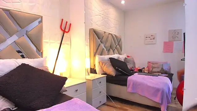 raquell_moore - Raquell_moore's free webcam - UK Sex Cams