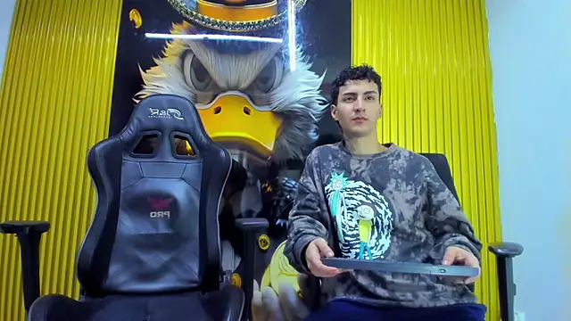 angel_boy_xxx - Angel_boy_xxx's free webcam - UK Sex Cams