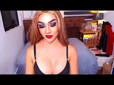 MeatyhorsecockMistress webcam