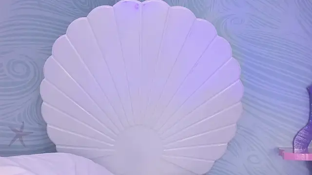 chloe_blowjob - CHLOE_BLOWJOB's free webcam - UK Sex Cams